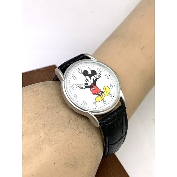 Disney Women\'s Watch Mickey Mouse White Dial Quartz Black Leather Band WDS000403 main image 9